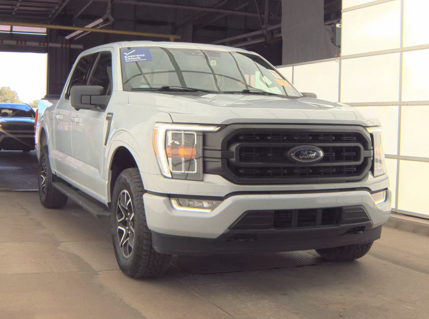 Used 2022 Ford F150 XLT w/ Equipment Group 302A High AWD/4WD image 4