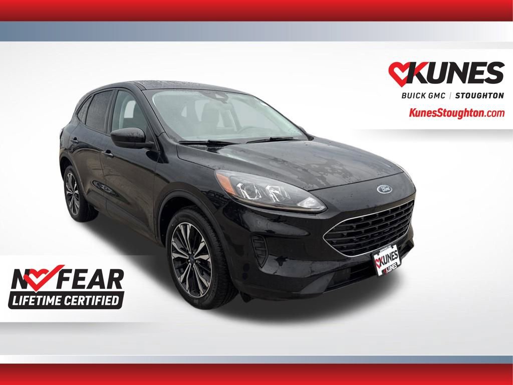 Used 2021 Ford Escape SE w/ SE Sport Appearance Package image 1