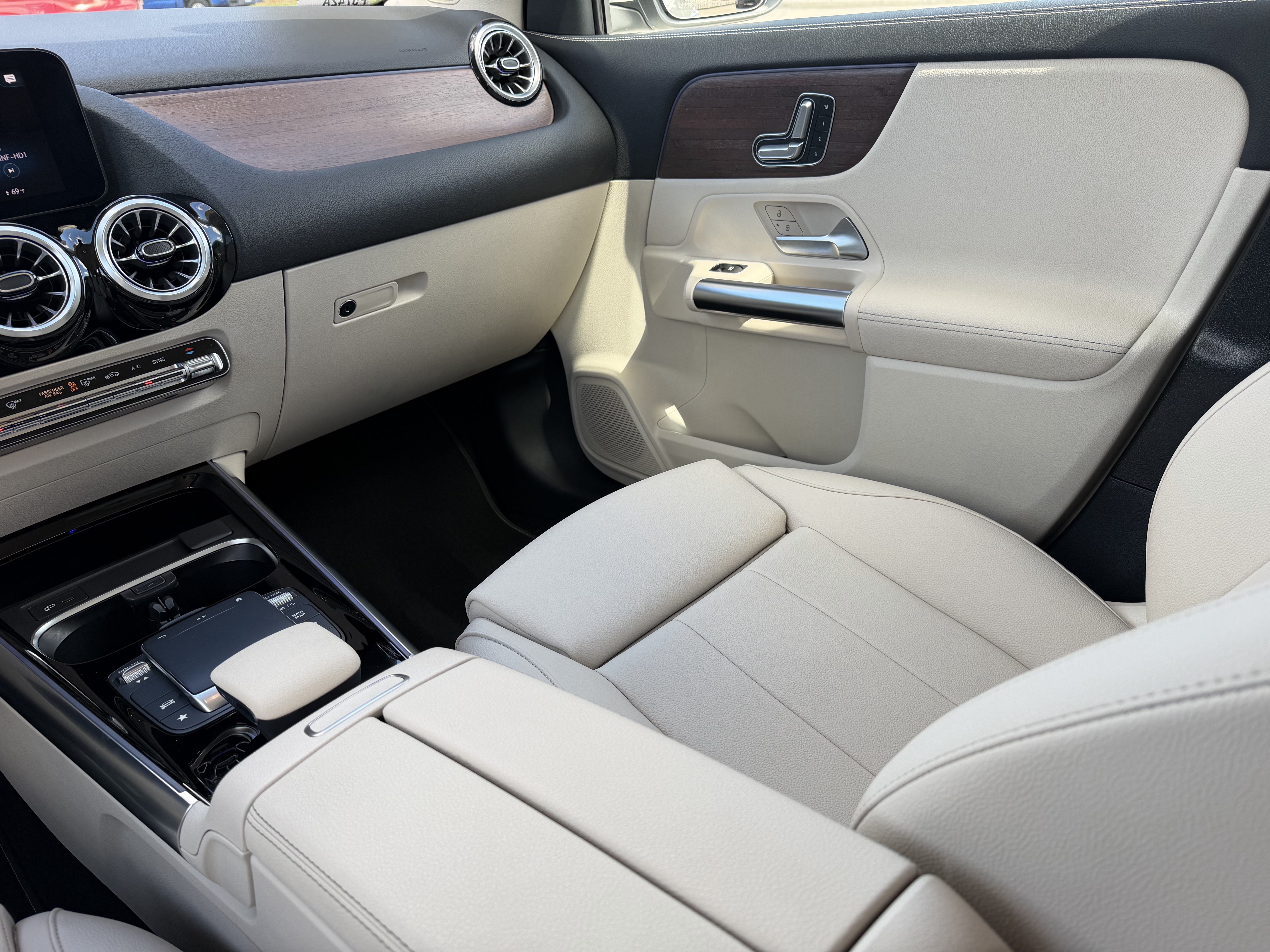 Used 2023 Mercedes-Benz GLA 250 image 17