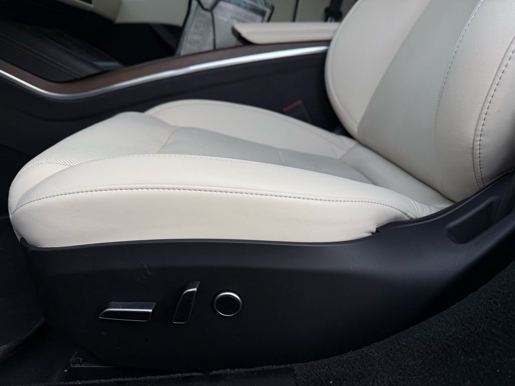 Used 2022 Tesla Model S image 10