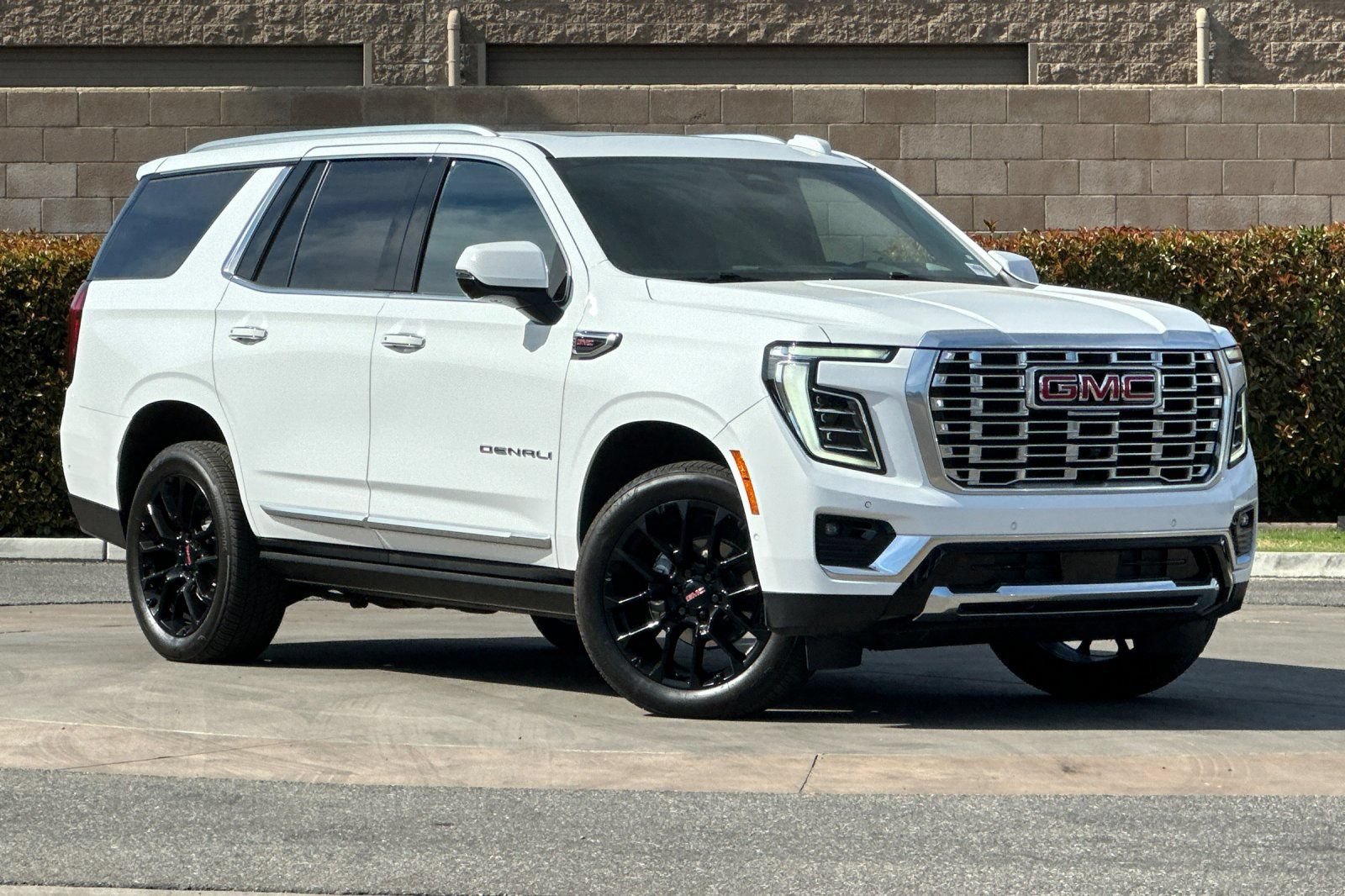 Certified 2026 GMC Yukon Denali w/ Sun & Power Step Package AWD/4WD video 2