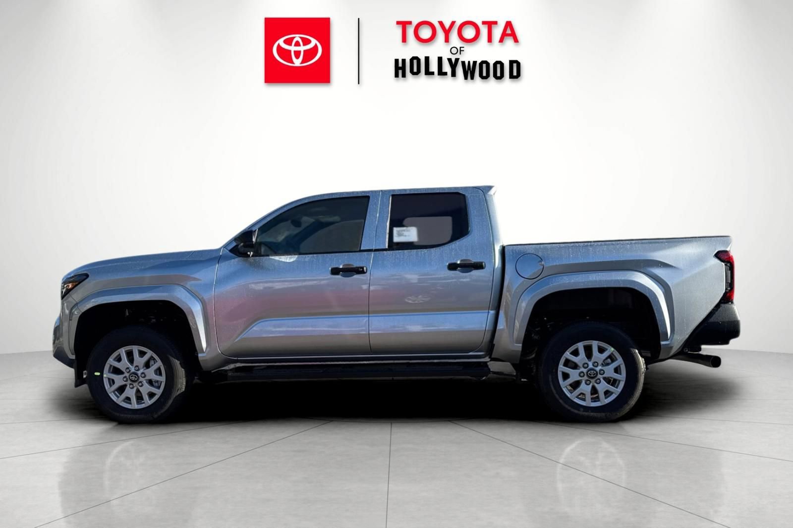 New 2026 Toyota Tacoma SR image 9
