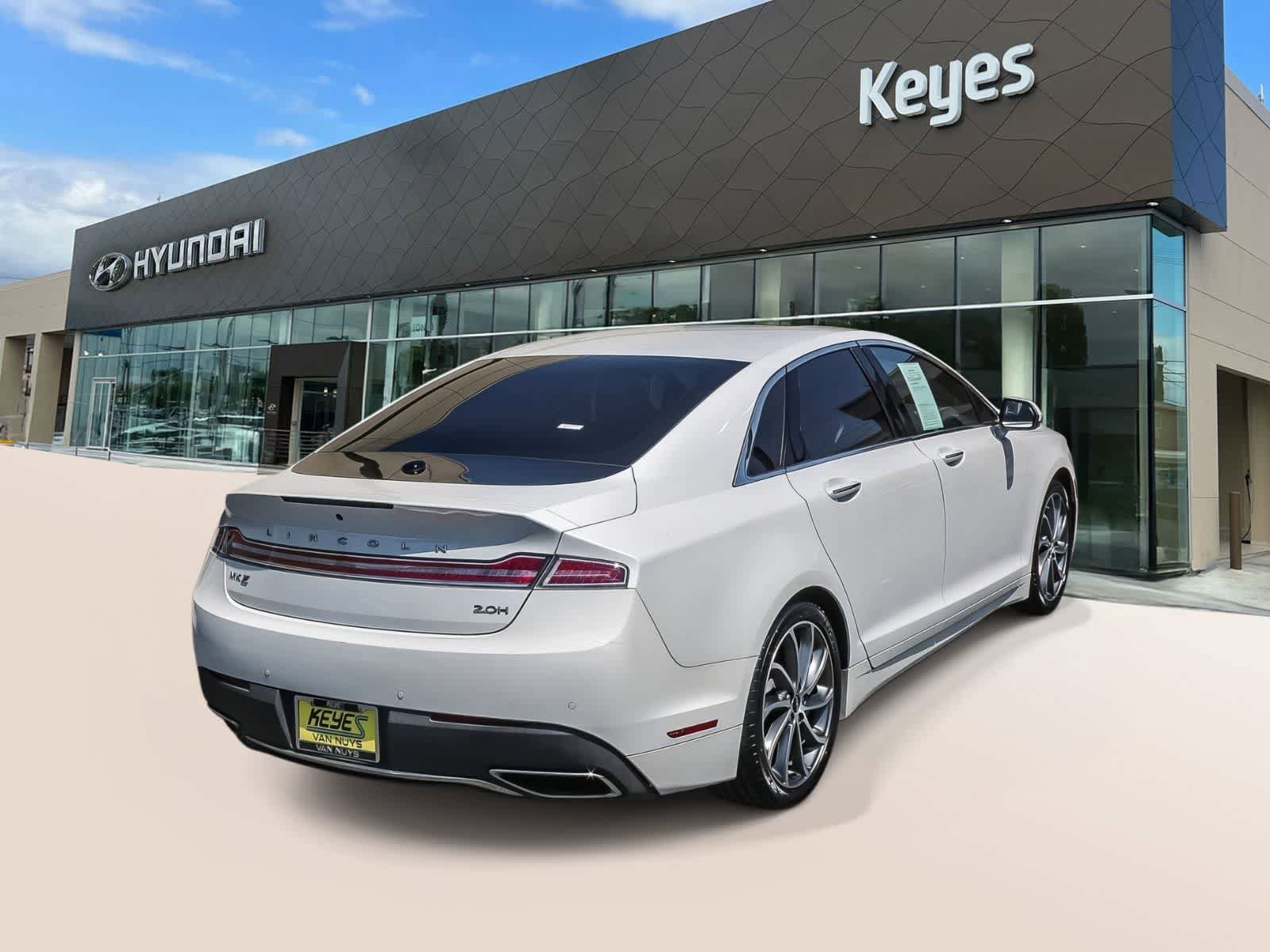 Used 2019 Lincoln MKZ Reserve w/ Reserve Plus Package FWD image 4