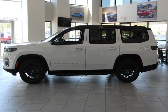 New 2026 Jeep Grand Wagoneer 4WD image 2