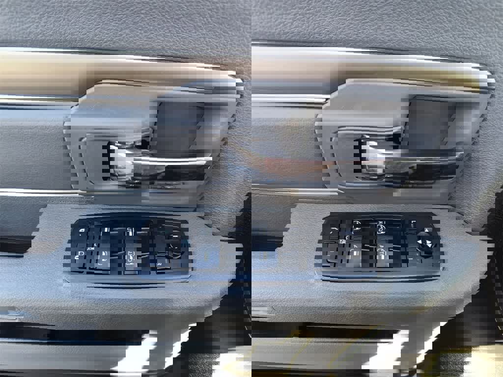 Used 2015 RAM 1500 Big Horn image 13