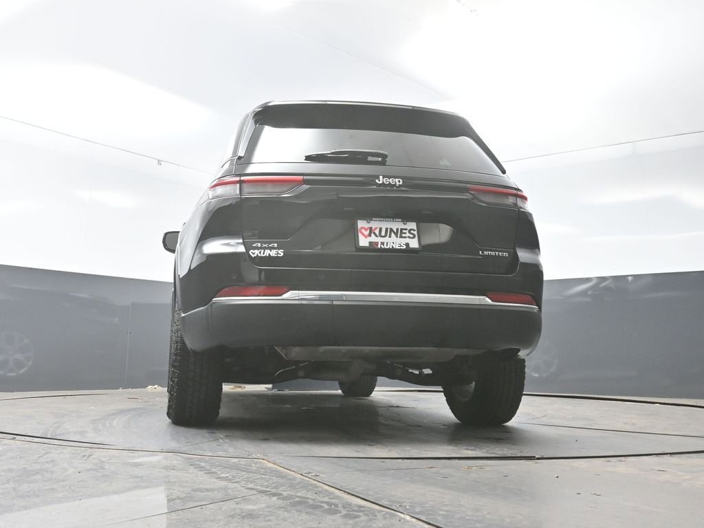 Used 2023 Jeep Grand Cherokee Limited AWD/4WD image 57