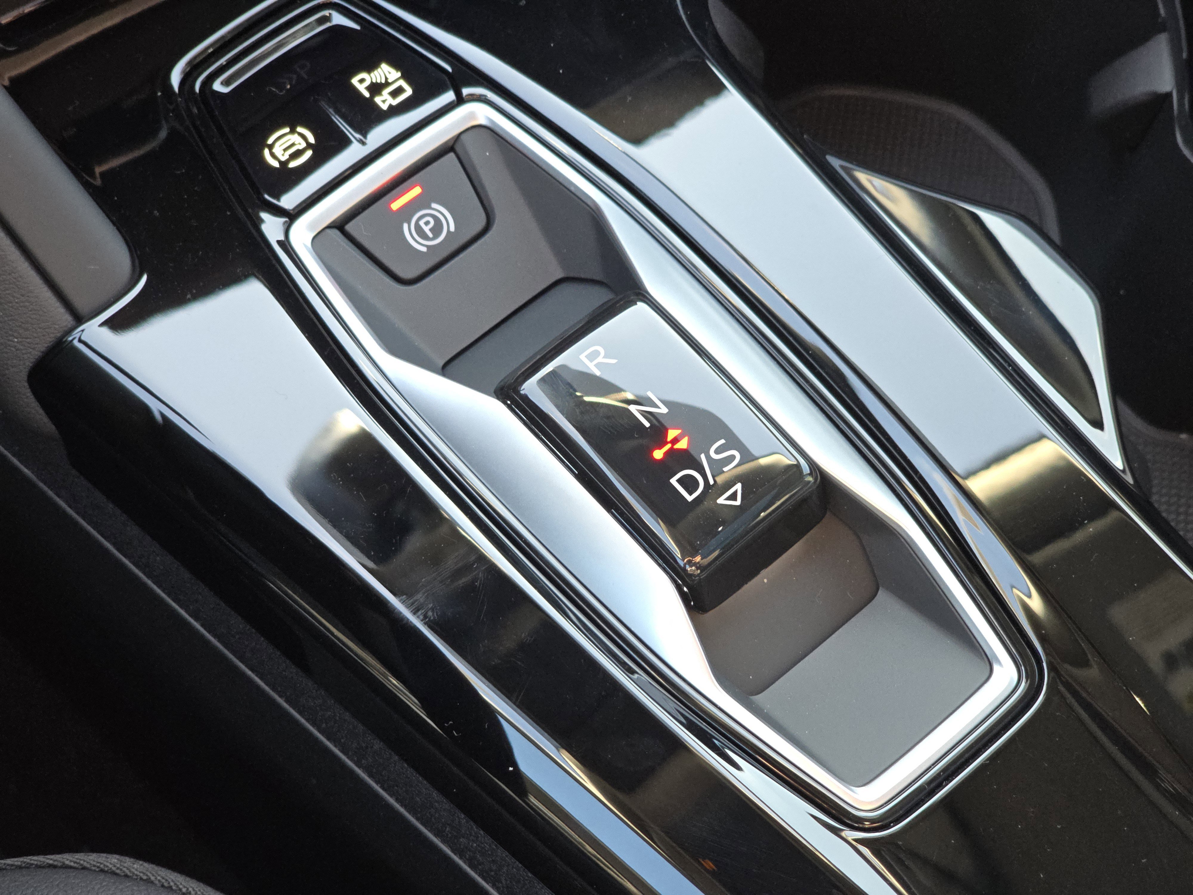 New 2025 Audi Q5 Premium image 25