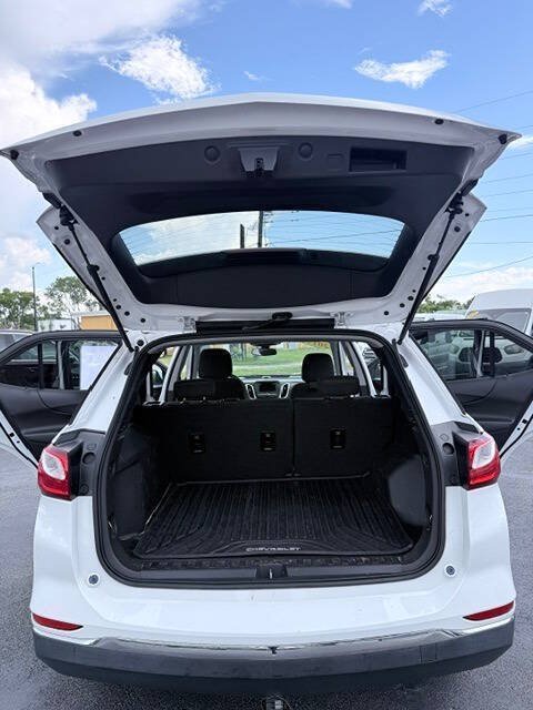 Used 2019 Chevrolet Equinox LT FWD image 16