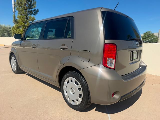Used 2013 Scion xB FWD image 7