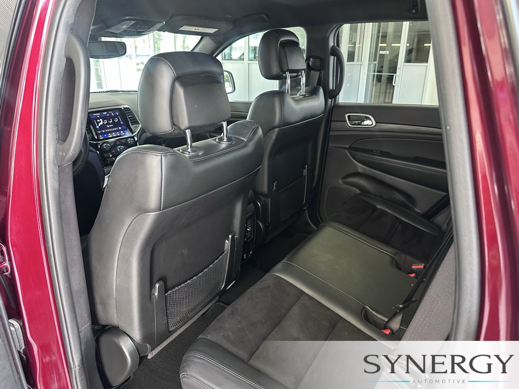 Used 2020 Jeep Grand Cherokee Altitude RWD image 24