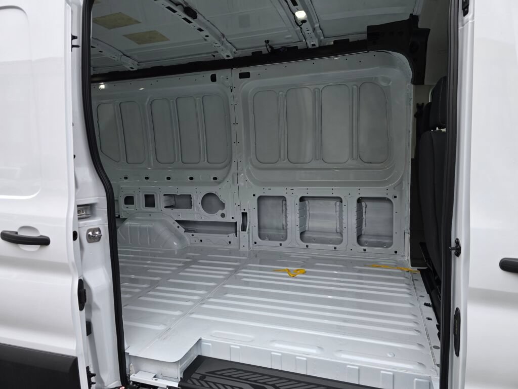 New 2026 Ford Transit 250 148 Medium Roof RWD image 9