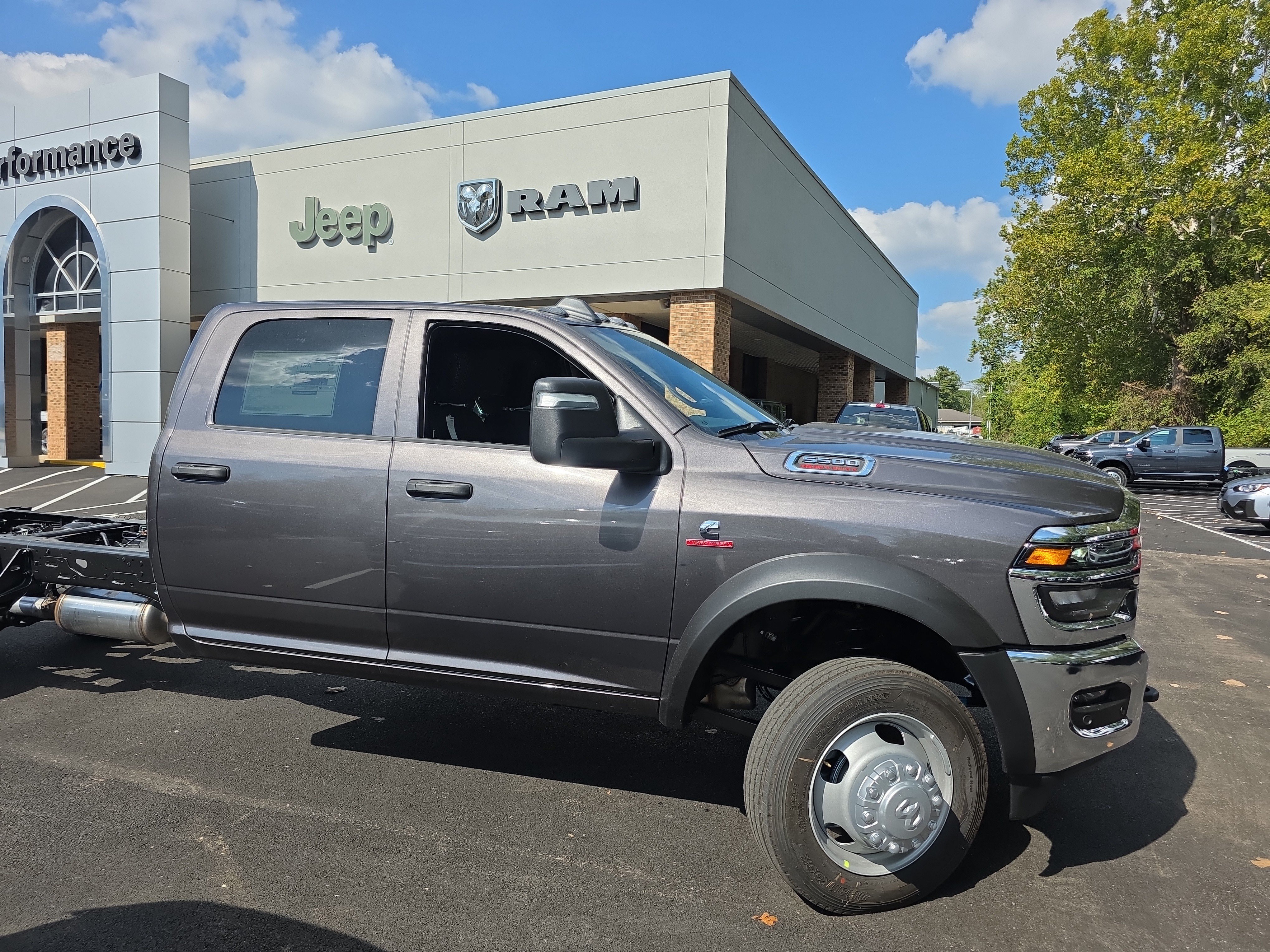 New 2026 RAM 5500 Tradesman AWD/4WD image 23