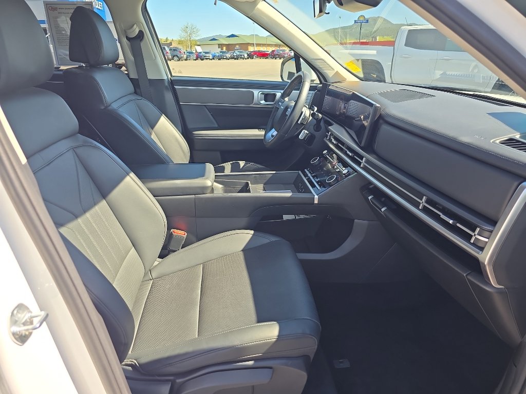 Used 2025 Hyundai Santa Fe SEL AWD/4WD image 28