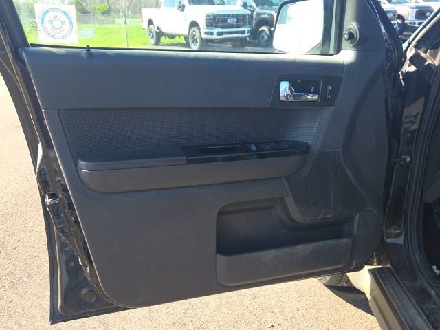 Used 2012 Ford Escape Limited image 21