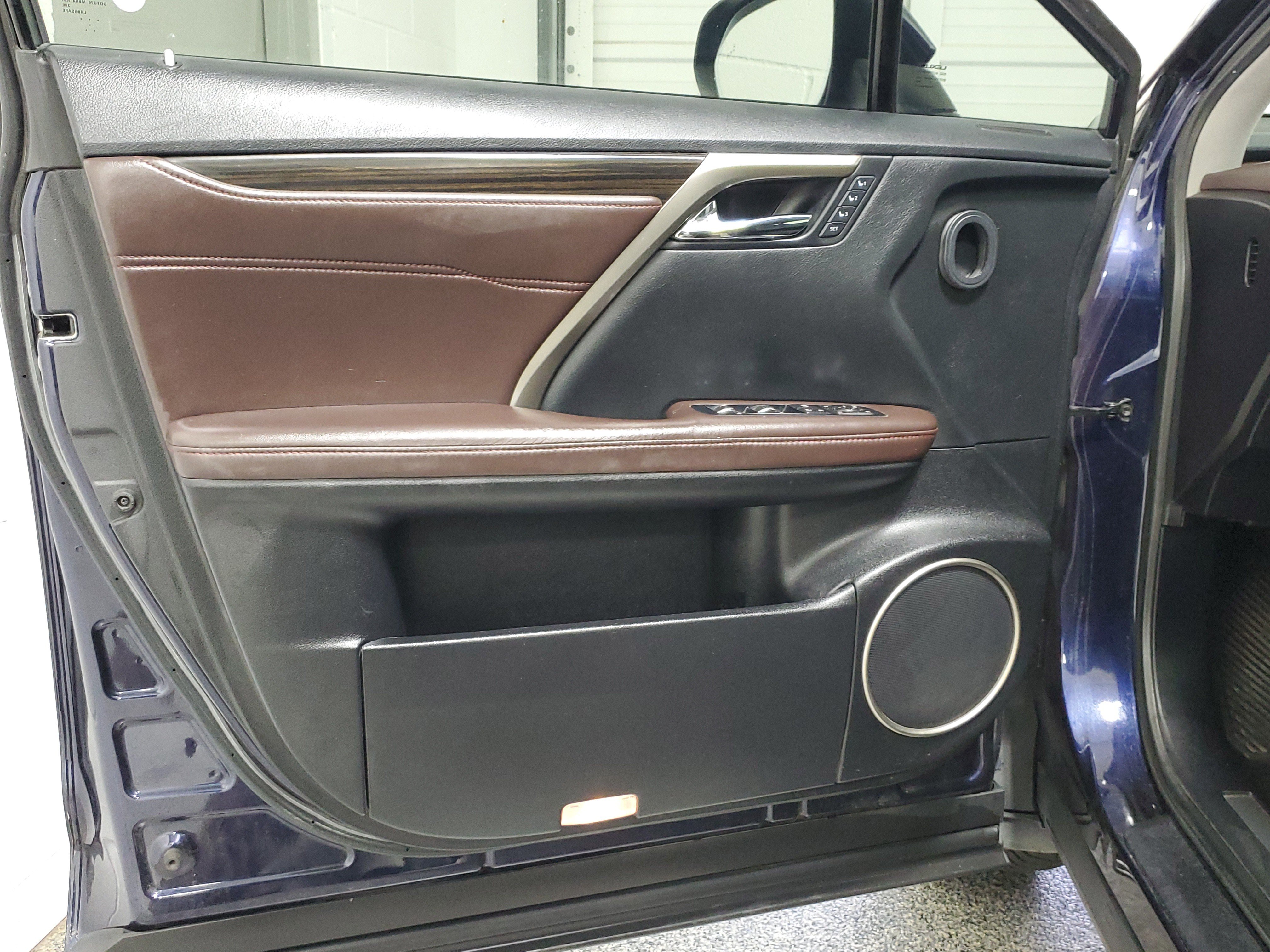 Used 2017 Lexus RX 350 FWD w/ Premium Package image 23