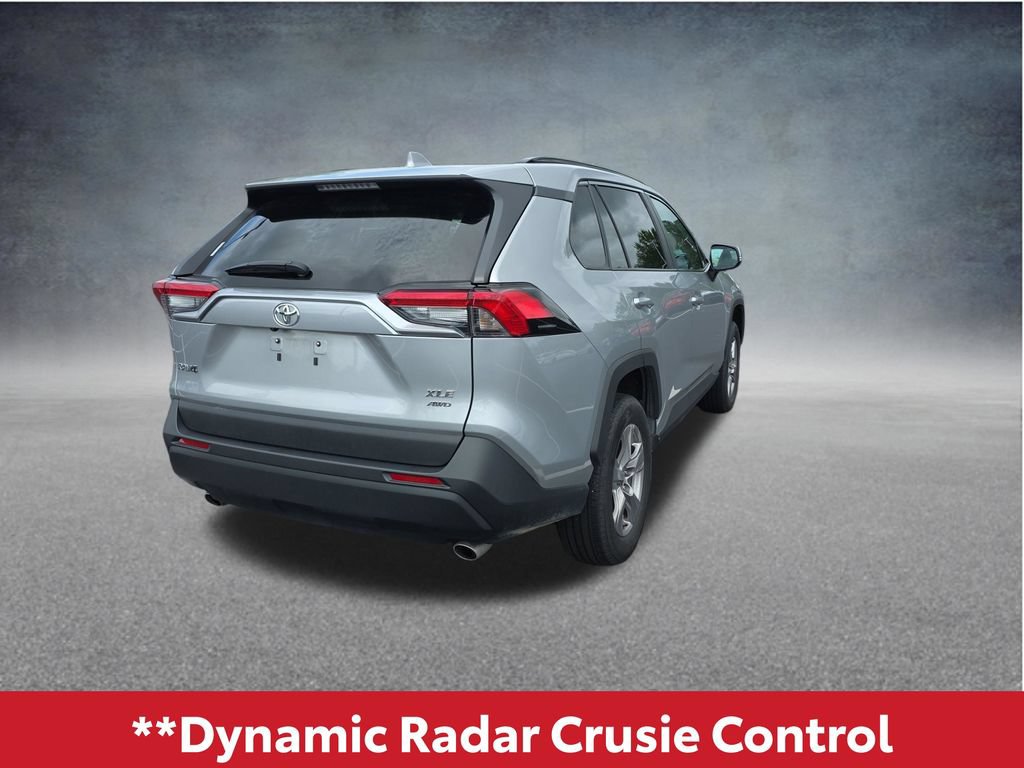 Used 2025 Toyota RAV4 XLE AWD/4WD image 6
