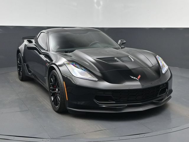 Used 2015 Chevrolet Corvette Z06 w/ 3LZ Preferred Equipment Group RWD image 21