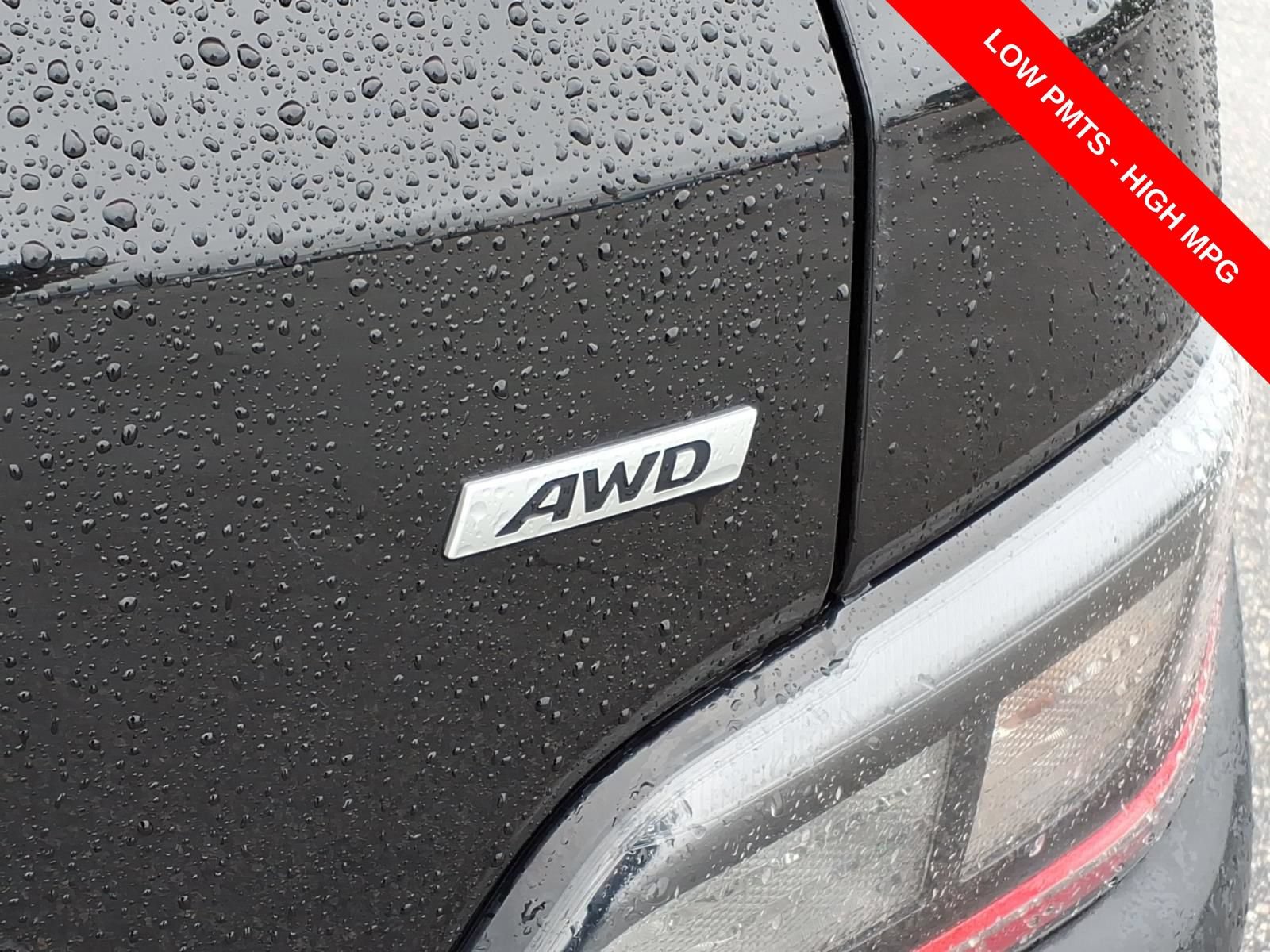 Used 2023 Hyundai Kona SEL AWD/4WD image 10