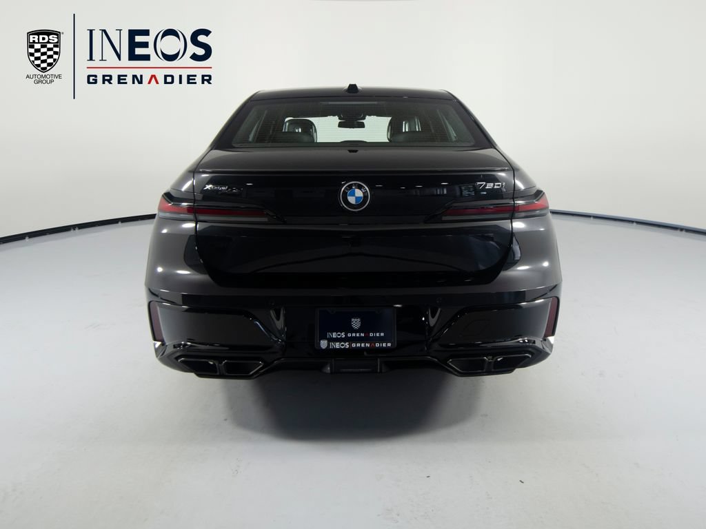 Used 2023 BMW 760i xDrive AWD/4WD image 8