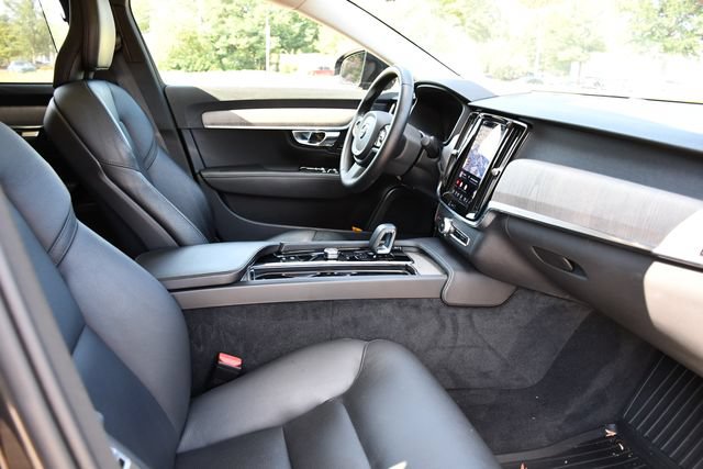 Used 2023 Volvo S90 B6 Plus w/ Protection Package Premier AWD/4WD image 29