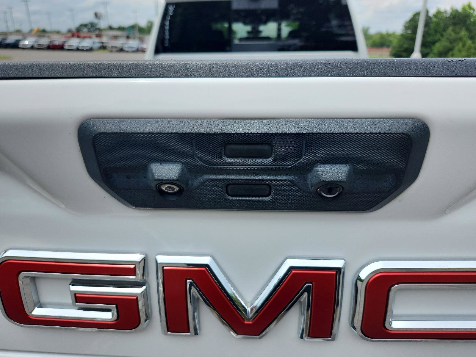 Used 2022 GMC Sierra 3500 Denali w/ Denali Ultimate Package AWD/4WD image 13