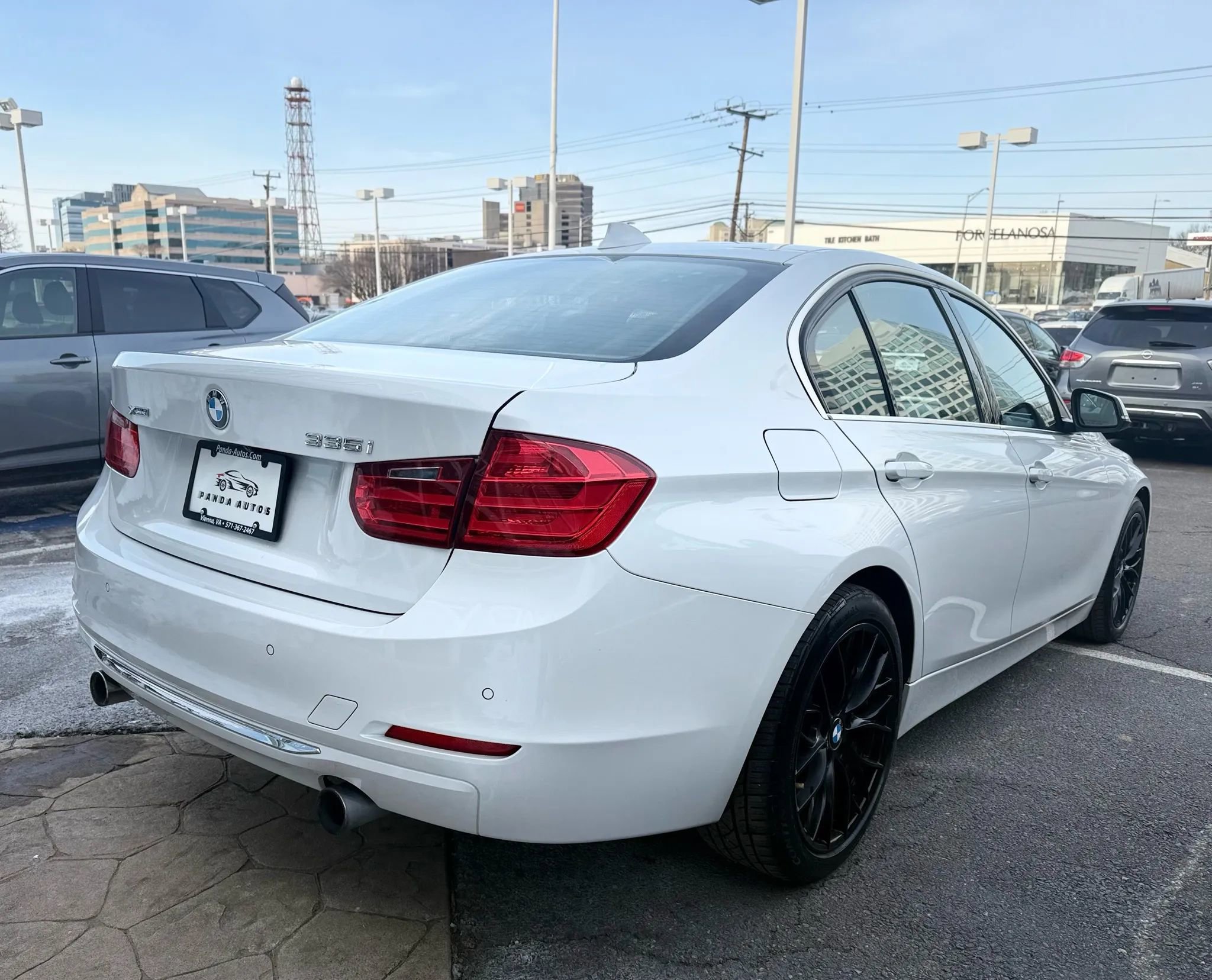 Used 2013 BMW 335i xDrive Sedan AWD/4WD image 7