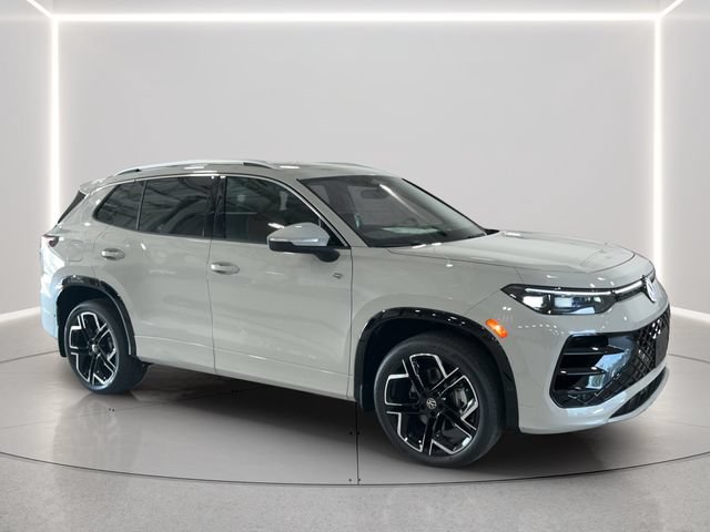 New 2026 Volkswagen Tiguan SEL R-Line AWD/4WD image 8