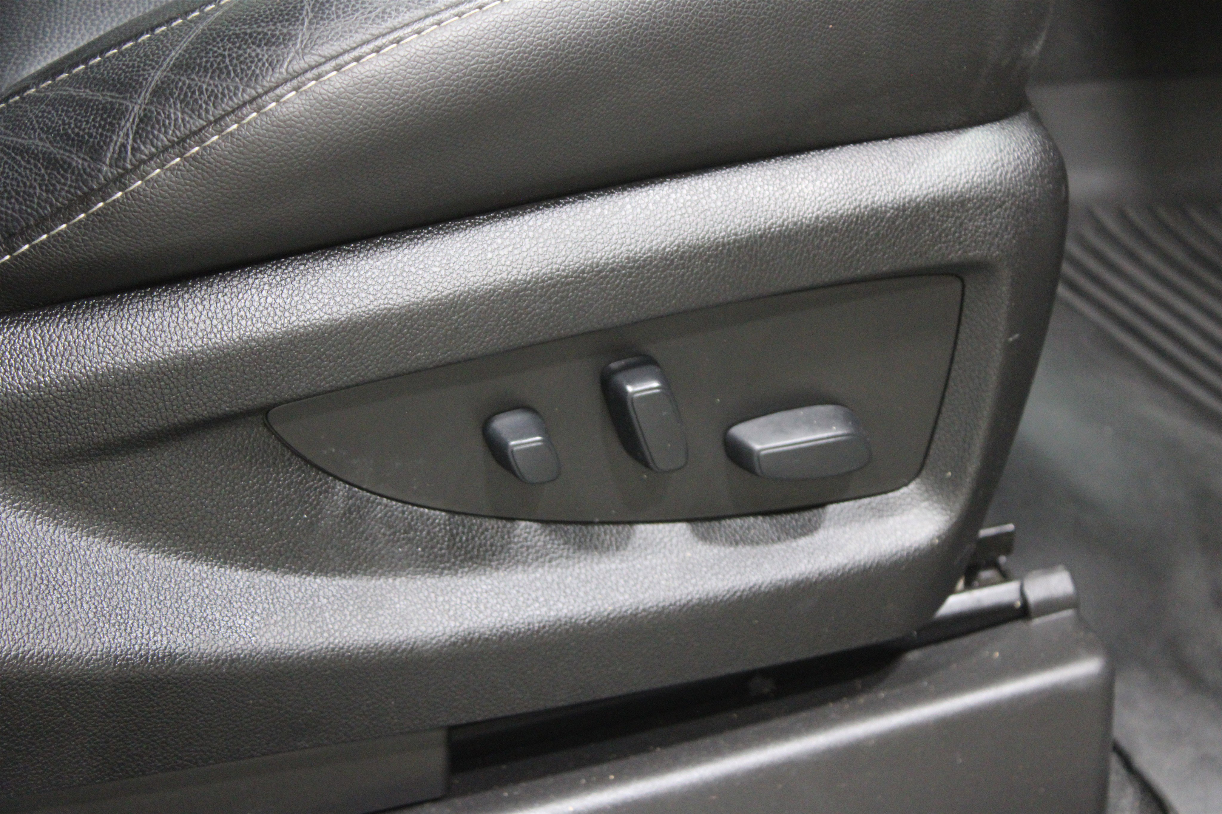 Used 2018 GMC Sierra 1500 SLT w/ SLT Premium Package image 26