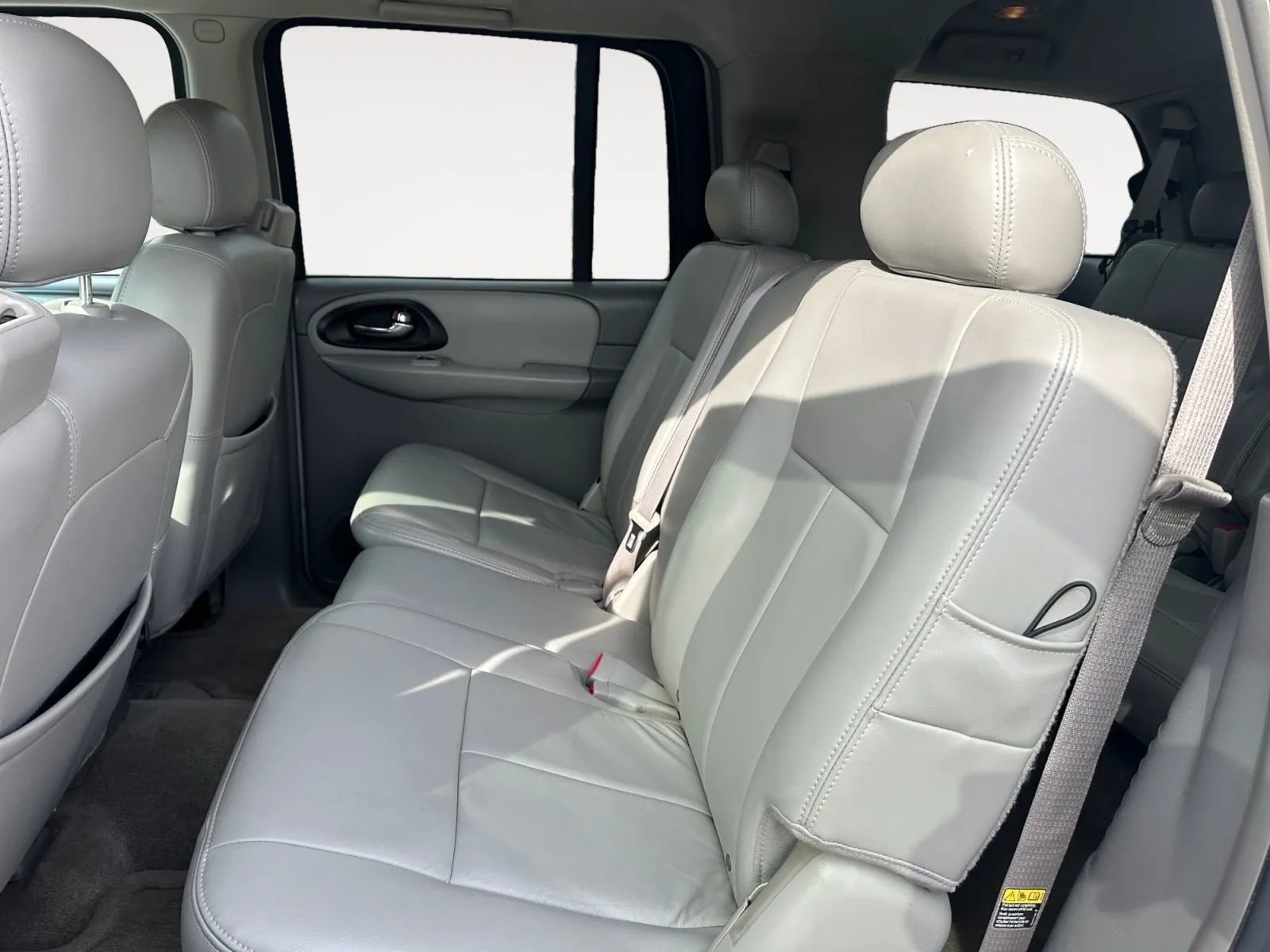 Used 2005 Chevrolet TrailBlazer EXT LT Extended Sport Utility 4D w/ Luxury Package image 14