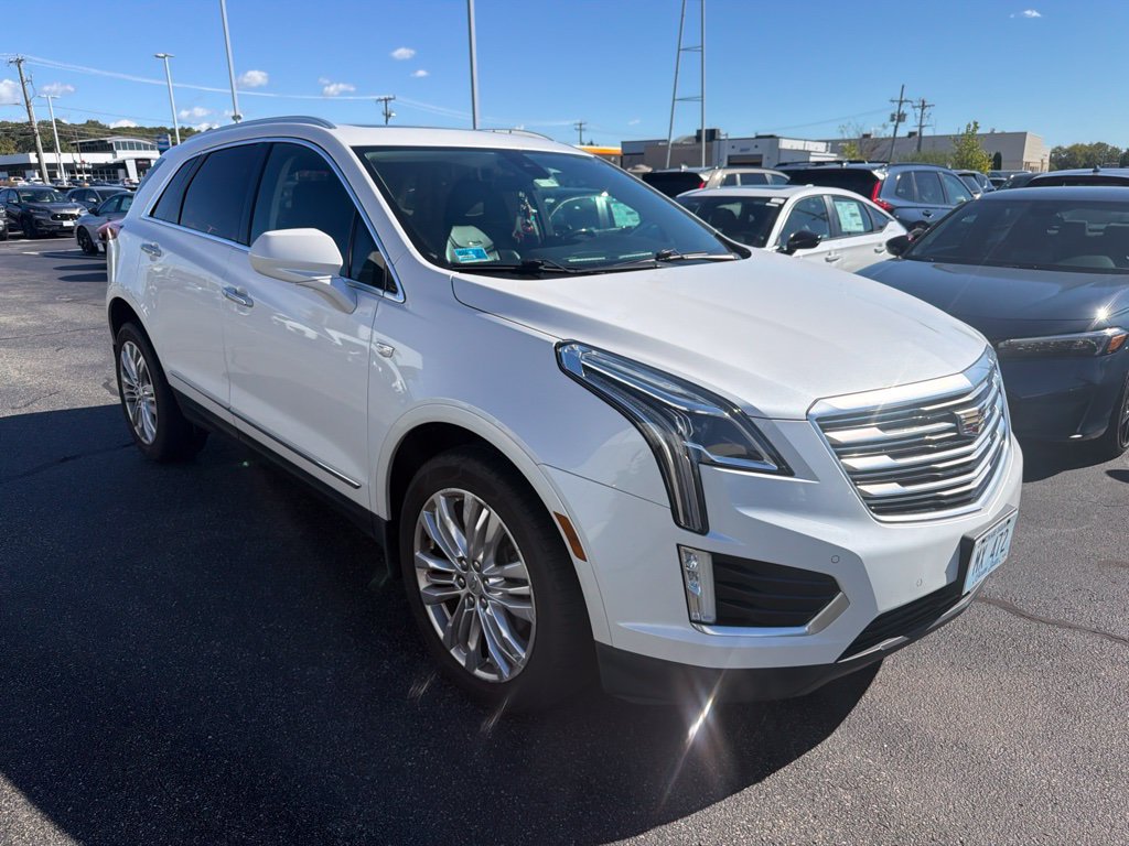 Used 2017 Cadillac XT5 Premium Luxury AWD/4WD image 1