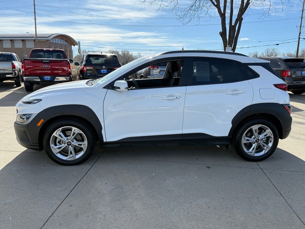 Used 2023 Hyundai Kona SEL w/ Cargo Package image 7