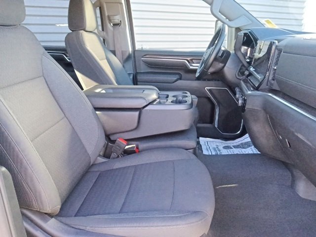 Used 2024 Chevrolet Silverado 2500 LT image 29