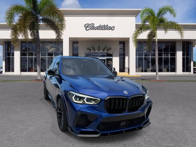 Used 2020 BMW X5 M Competition w/ Executive Package AWD/4WD image 3