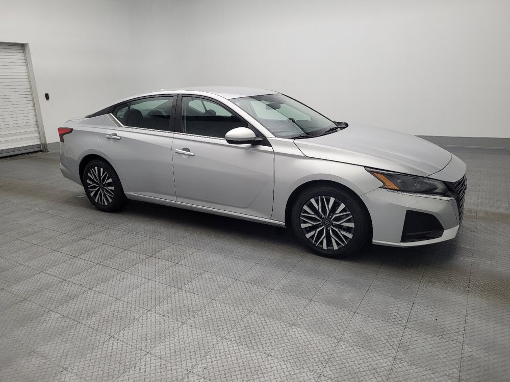 Used 2023 Nissan Altima 2.5 SV image 11