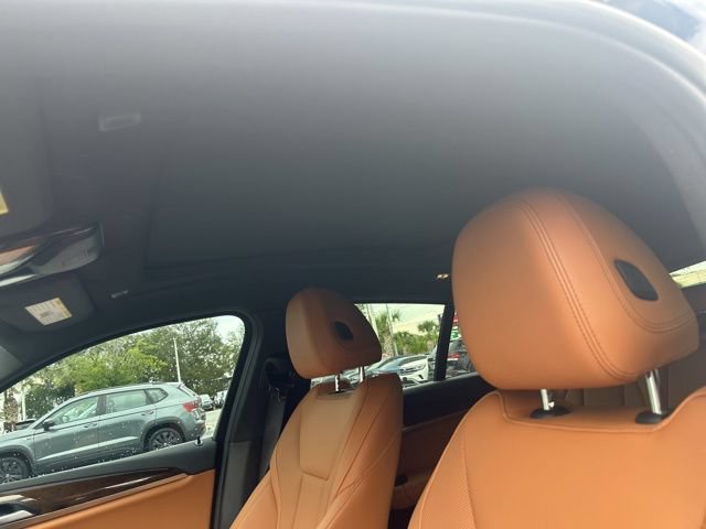 Used 2022 BMW X4 xDrive30i w/ Convenience Package AWD/4WD image 15