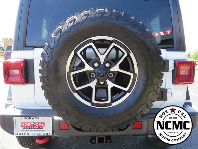 Used 2024 Jeep Wrangler Unlimited Rubicon w/ Technology Group AWD/4WD image 13