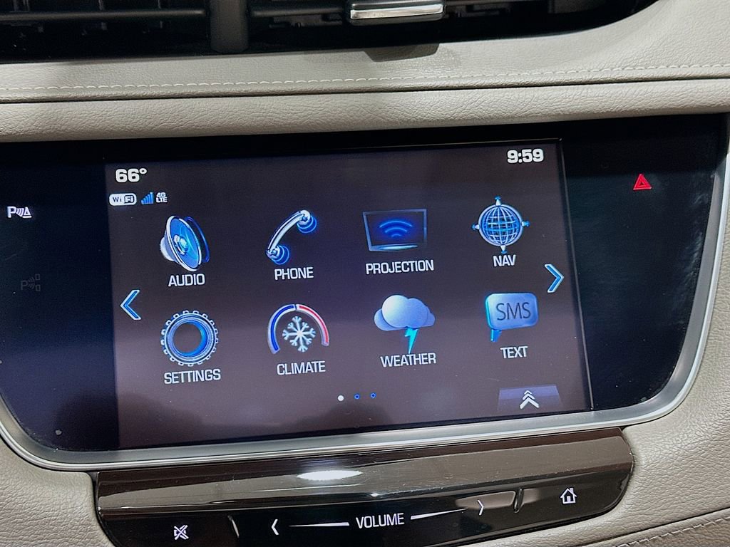 Used 2018 Cadillac XT5 Luxury w/ Driver Awareness Package image 15