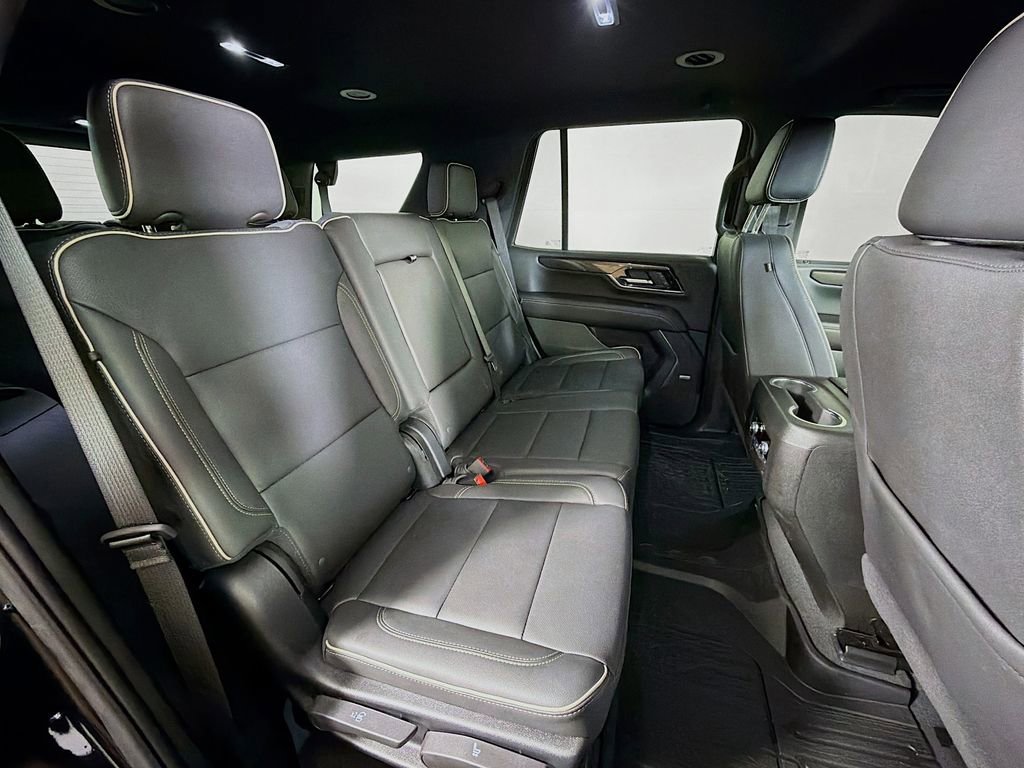 Used 2025 GMC Yukon Elevation AWD/4WD image 25