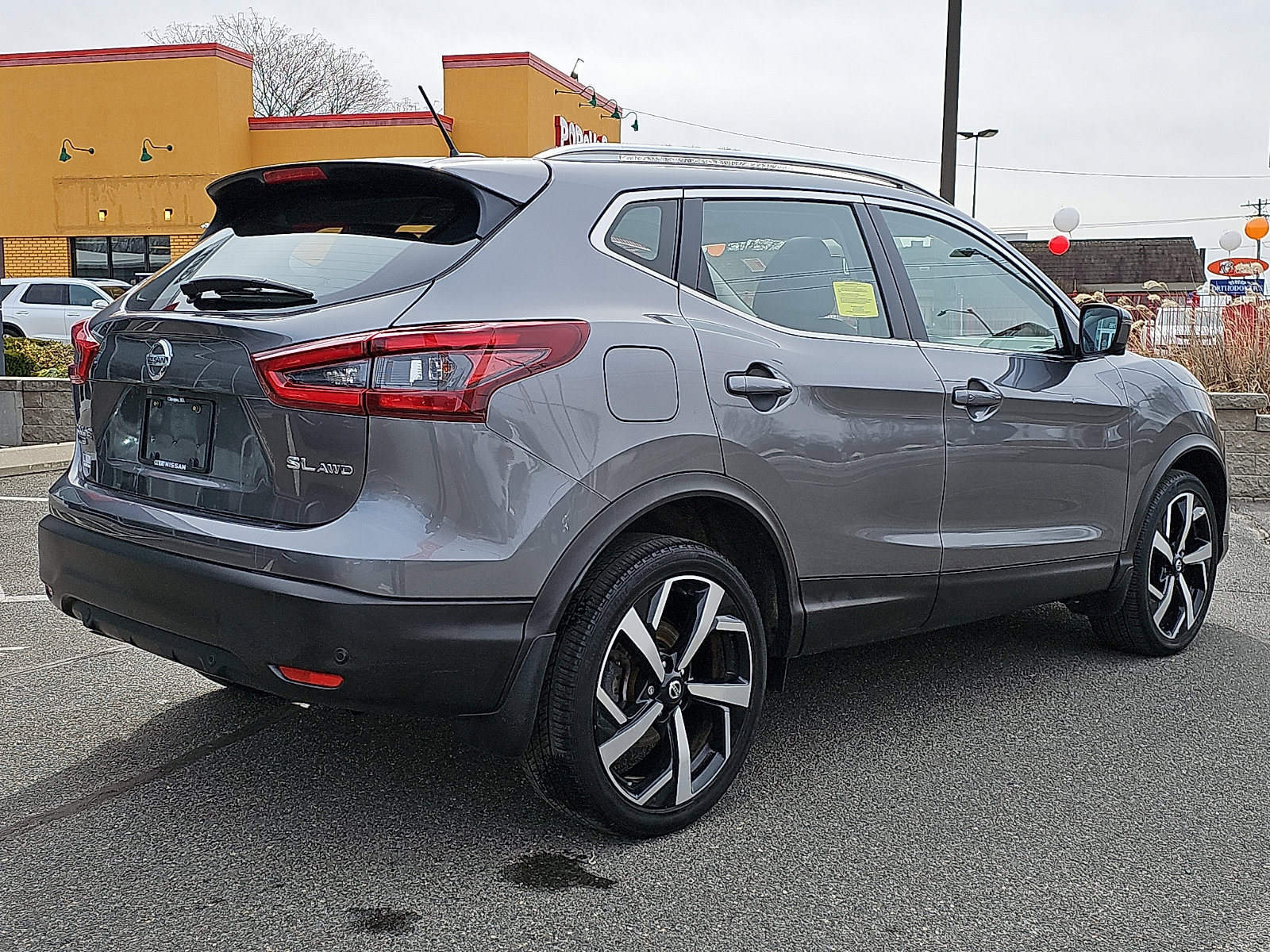 Used 2021 Nissan Rogue Sport SL w/ Premium Package image 6