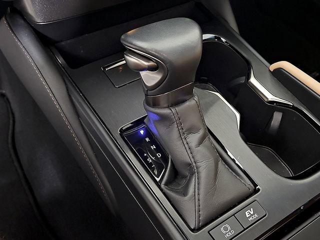 Used 2024 Lexus ES 300h w/ Premium Package image 17