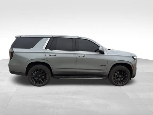 Used 2025 Chevrolet Tahoe LT w/ Comfort Package AWD/4WD image 2