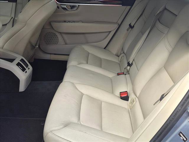 Used 2018 Volvo S90 T5 Momentum w/ Convenience Package FWD image 17