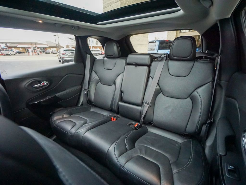 Used 2023 Jeep Cherokee Altitude Lux w/ Lux Elite Package image 35