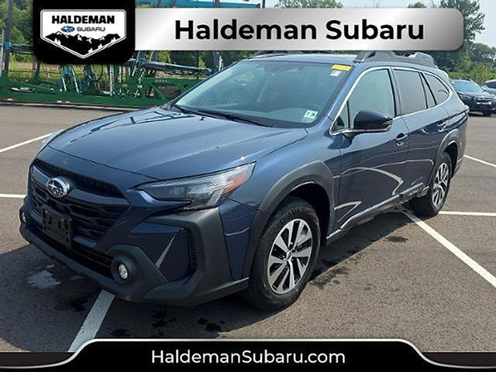 Certified 2024 Subaru Outback Premium AWD/4WD image 1