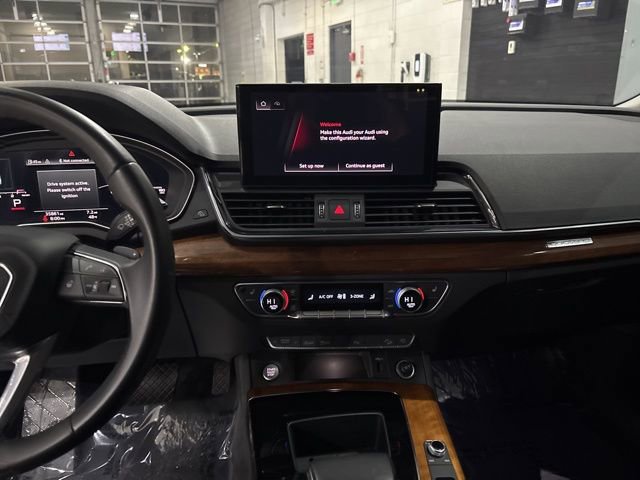 Used 2023 Audi Q5 2.0T Premium Plus w/ Premium Plus Package AWD/4WD image 22