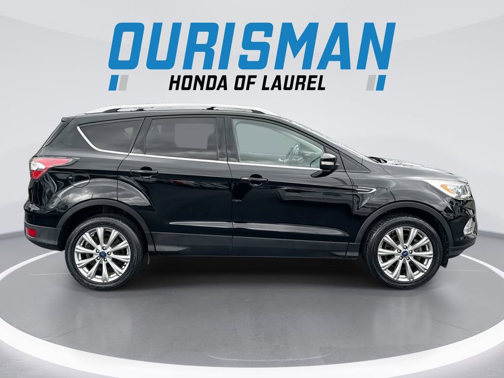 Used 2017 Ford Escape Titanium image 9