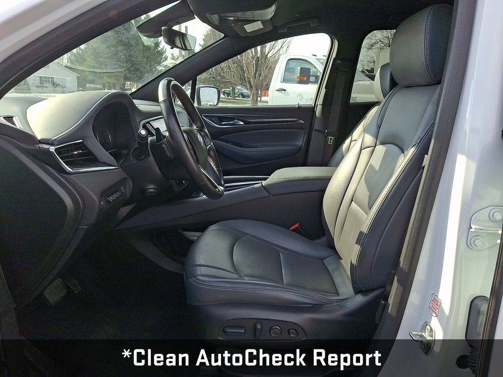 Used 2024 Buick Enclave Premium image 13