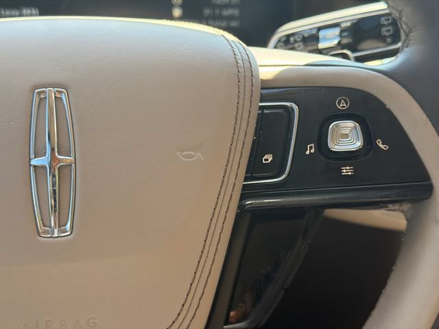 Used 2022 Lincoln Aviator Reserve w/ Equipment Group 201A RWD image 33