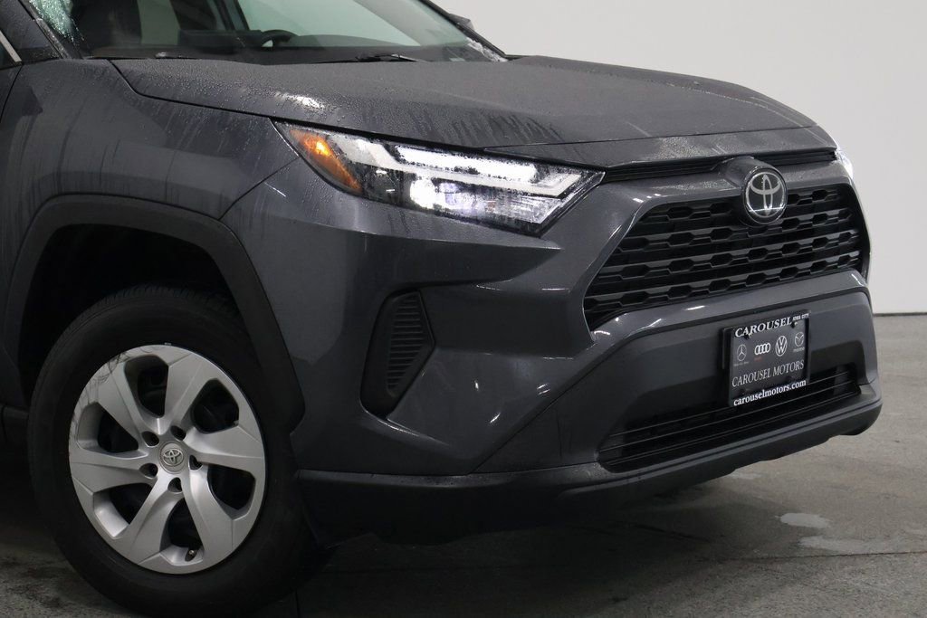 Used 2023 Toyota RAV4 LE image 3