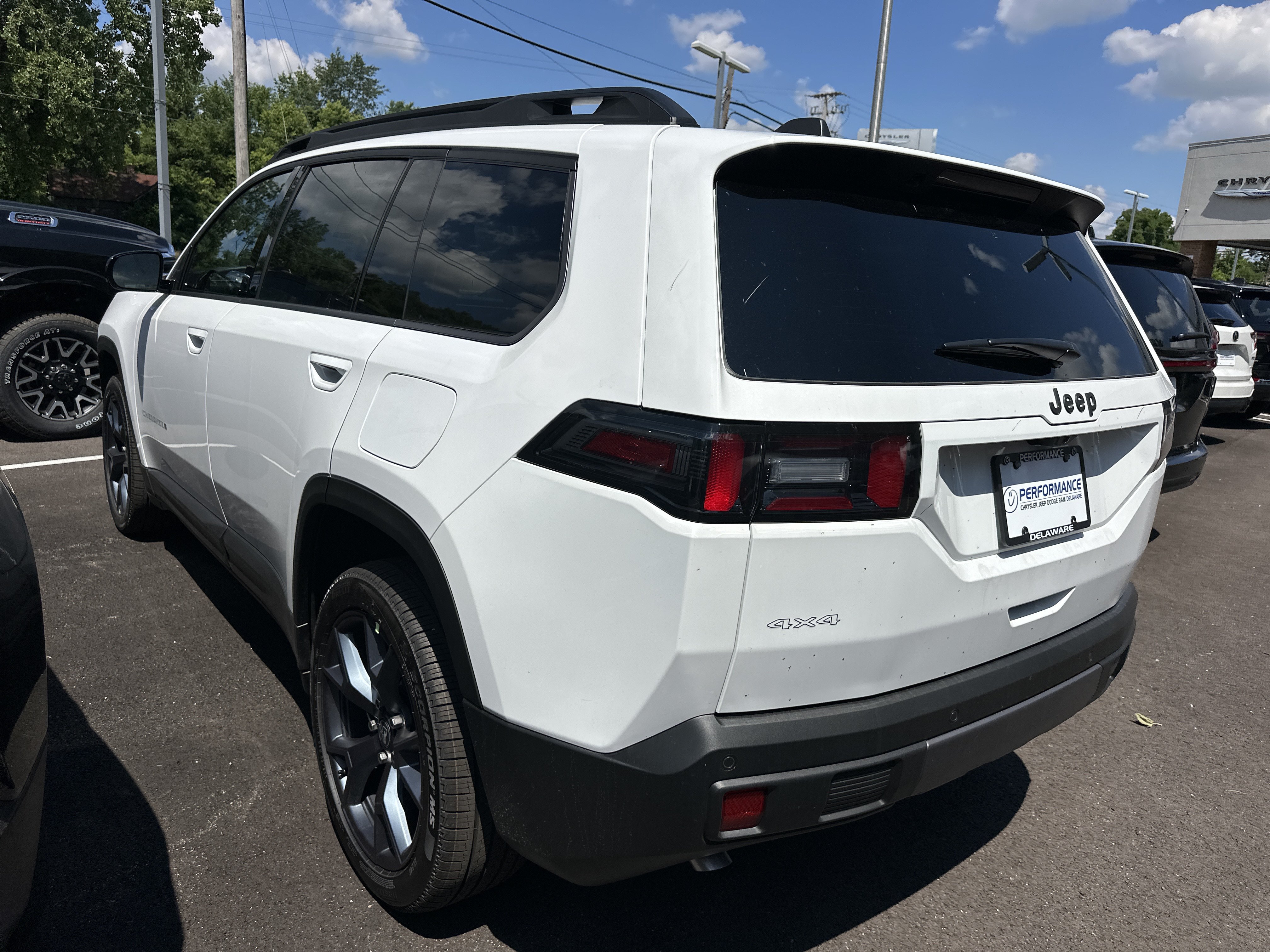 New 2026 Jeep Cherokee Overland AWD/4WD image 25